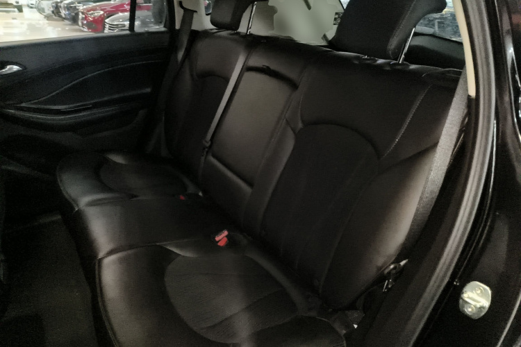 别克 昂科威 2018款 20T 两驱领先型中控内饰21