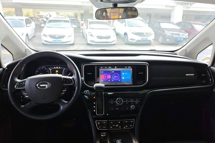 广汽传祺 传祺M8 2020款 领航款 390T 尊享版中控内饰7002