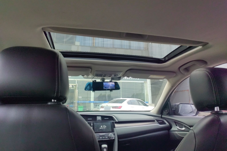 本田 思域 2019款 220TURBO CVT劲动版 国VI中控内饰22