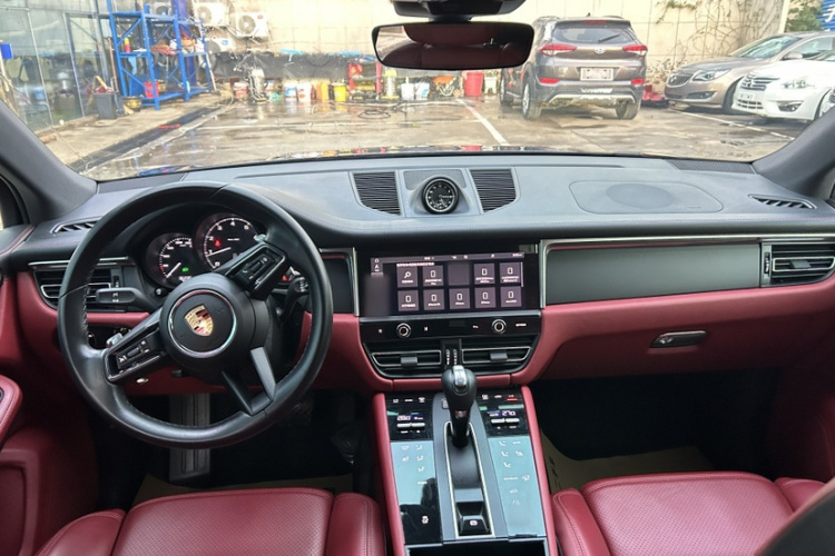 保时捷 2022款 Macan 2.0T中控内饰7002