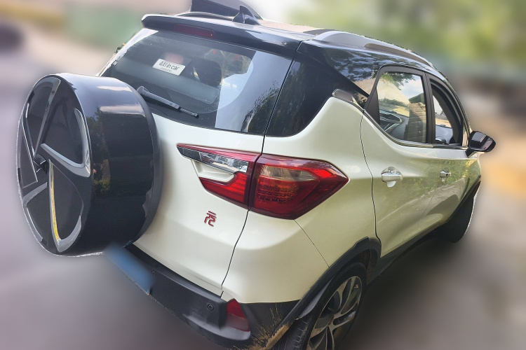 比亚迪 元 2016款 1.5TID 自动尊荣型车身外观6005