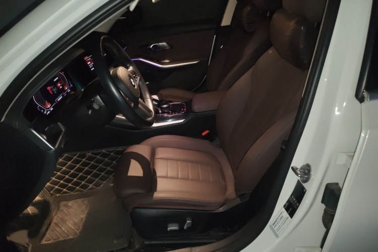 宝马3系 2020款 改款 325Li M运动套装局部细节19