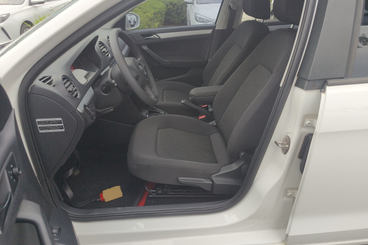 大众 捷达 2015款 1.6L 自动舒适型中控内饰19