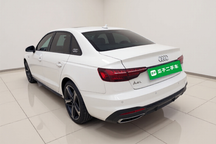 奥迪A4L 2024款 40 TFSI 豪华动感型车身外观5