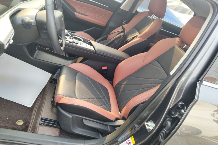 长安 逸动 2024款 PLUS 蓝鲸NE 1.4T GDI DCT高能版中控内饰19