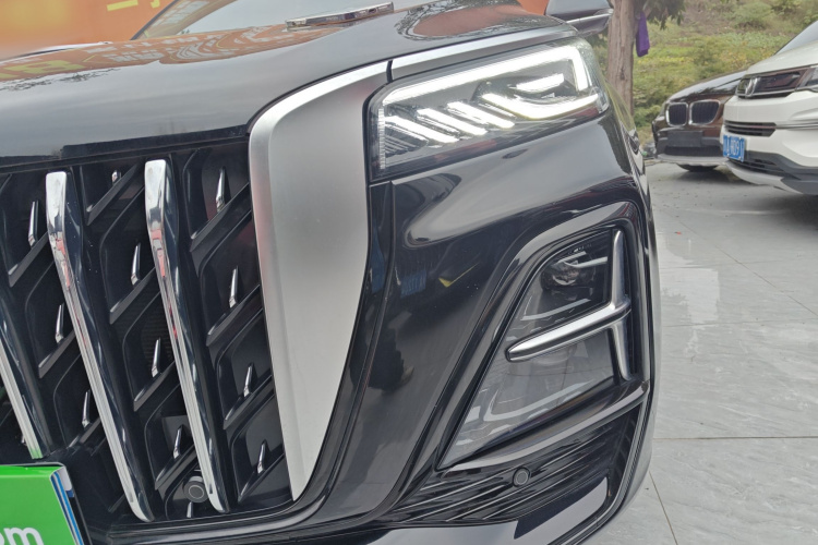 红旗HS5 2023款 2.0T 四驱旗享Pro版局部细节36