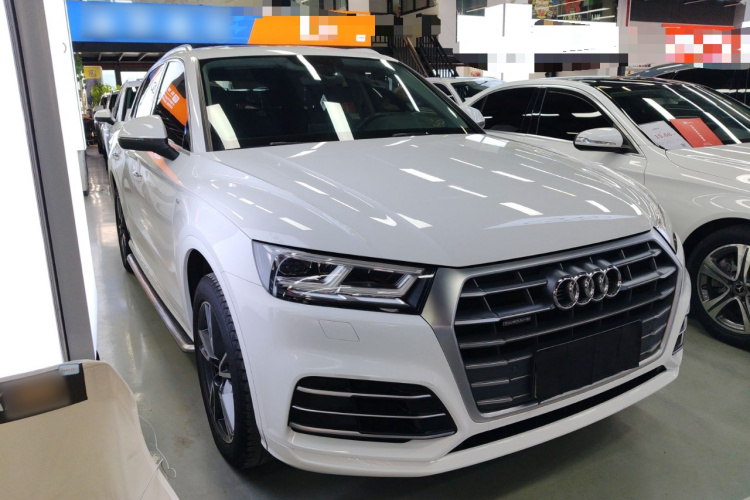 奥迪Q5L 2018款 40 TFSI 荣享时尚型 国V车身外观3