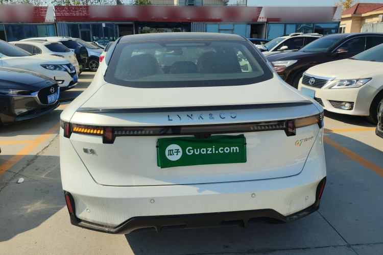 领克07 2024款 EM-P 126长续航 Halo车身外观6