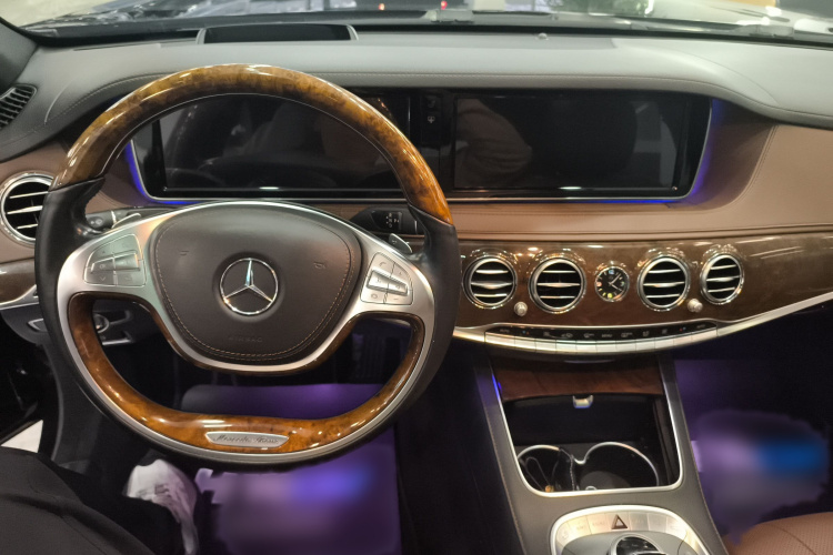 奔驰S级 2014款 S 400 L 豪华型局部细节14