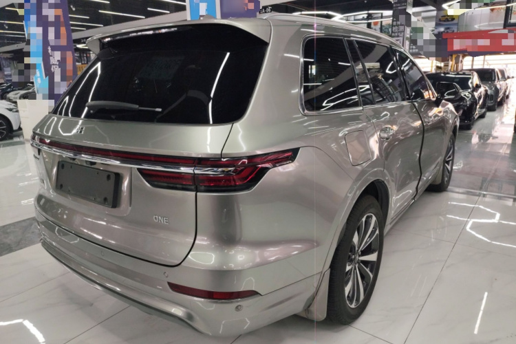 理想汽车 理想ONE 2020款 增程7座版车身外观7
