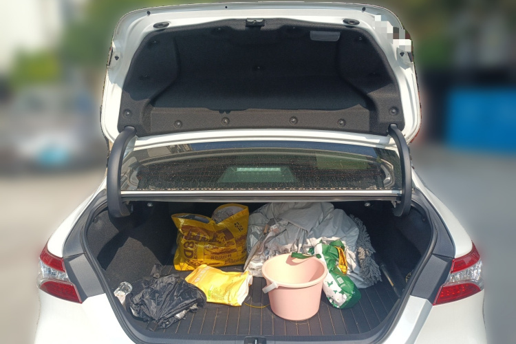 丰田 凯美瑞 2021款 2.5G 豪华版局部细节23