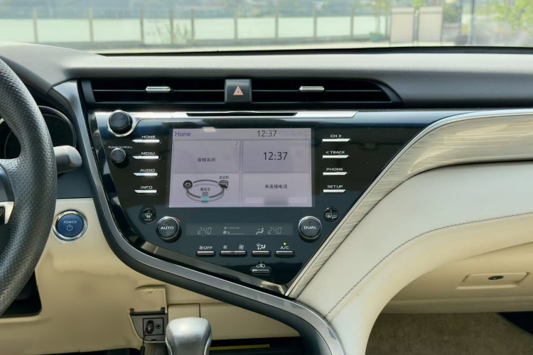 丰田 凯美瑞 2018款 双擎 2.5HG 豪华版中控内饰7005