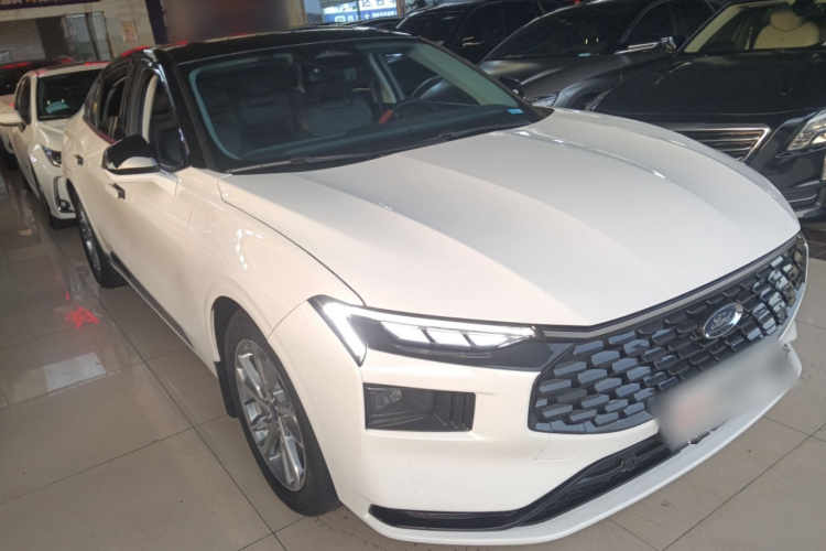 福特 蒙迪欧 2022款 改款 EcoBoost 245 豪华型车身外观3