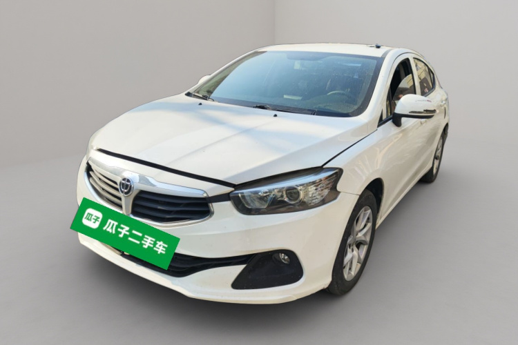 中华H3 2017款 1.5L 手动精英型车身外观1