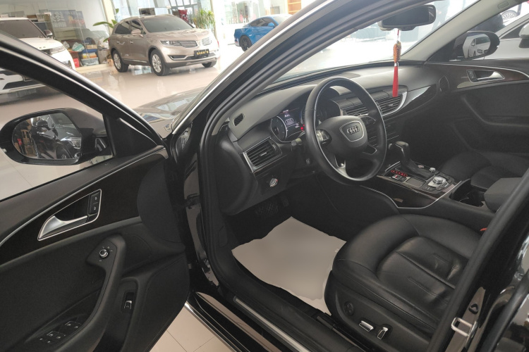 奥迪A6L 2017款 30 FSI 舒适型中控内饰20
