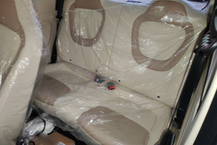 五菱汽车 宏光MINIEV 2024款 第三代 215km 青春版中控内饰7004