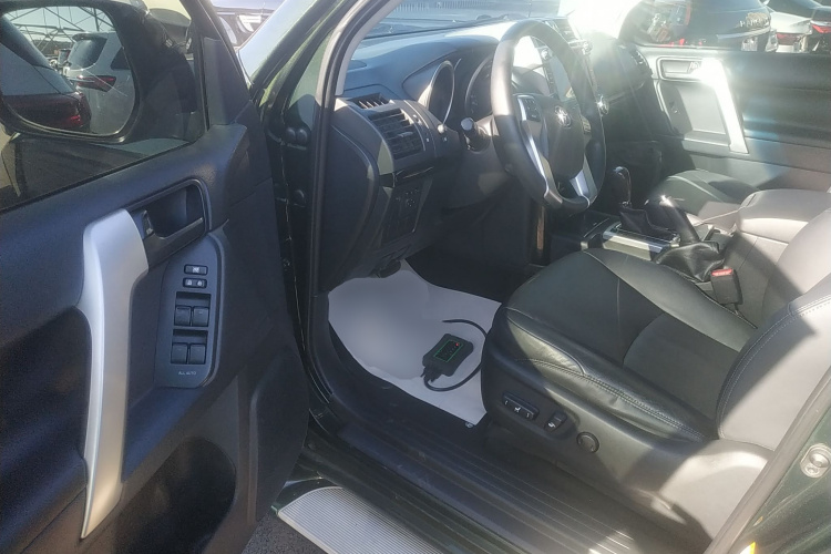 丰田 普拉多 2015款 2.7L 自动标准版中控内饰20