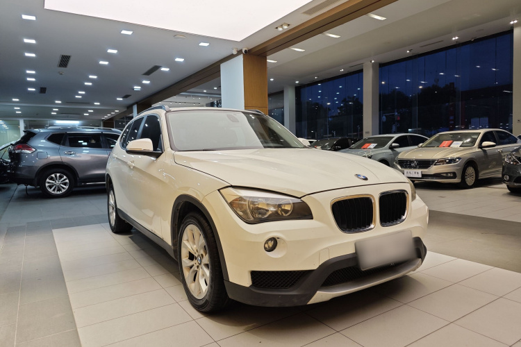 宝马X1 2013款 sDrive18i 时尚型车身外观6013