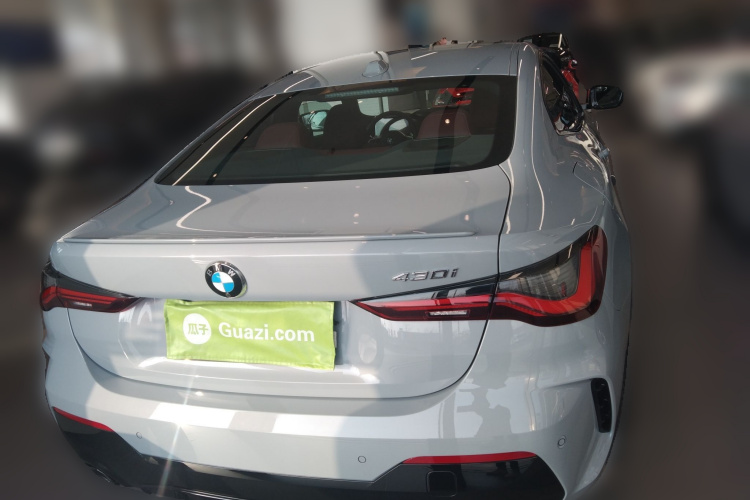 宝马4系 2024款 430i M运动曜夜套装车身外观6