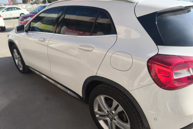 奔驰GLA 2016款 GLA 200 动感型车身外观6003