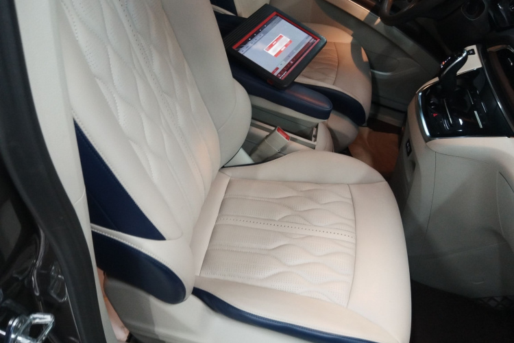 别克GL8 2023款 陆上公务舱 智享型局部细节41