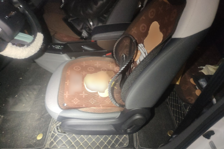 长安启源 长安Lumin 2023款 205km 香沁款局部细节19