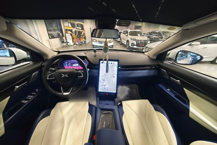 小鹏G3 2021款 G3i 460N中控内饰7002