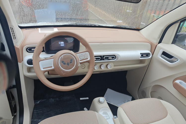 五菱汽车 宏光MINIEV 2024款 第三代 215km 青春版中控内饰7003