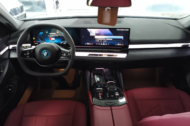 宝马i5 2024款 eDrive 35L  豪华套装中控内饰7002