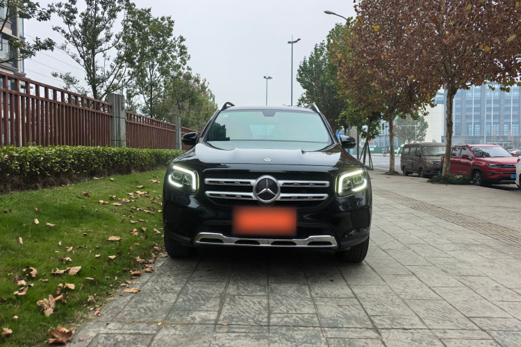 奔驰GLB 2021款 GLB 200 动感型车身外观6001