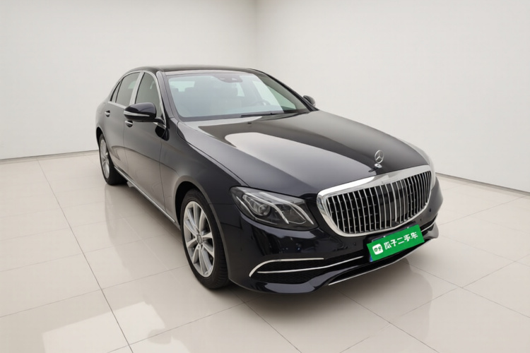 奔驰E级 2016款 E 300 L 时尚型车身外观3