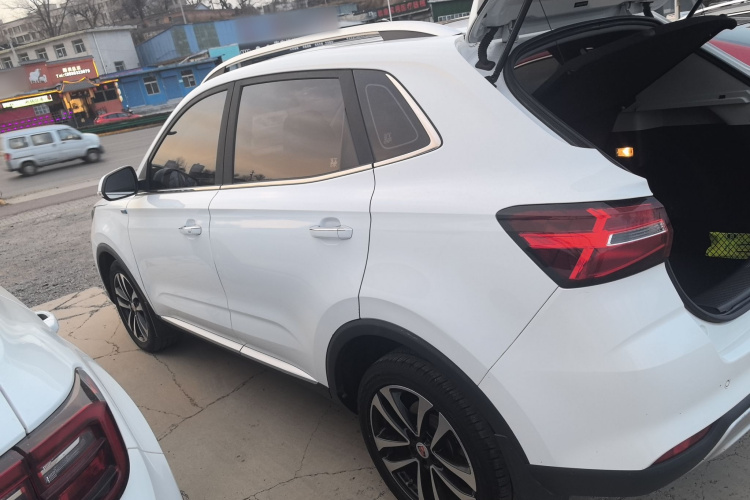 荣威RX3 2020款 1.6L CVT 4G互联超爽精英版车身外观6002