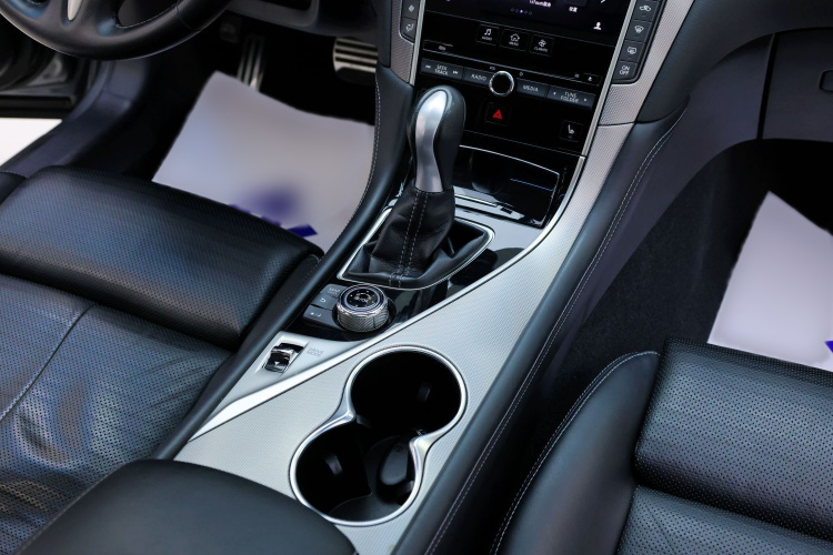 英菲尼迪Q50 2014款 3.7L 豪华运动版局部细节18