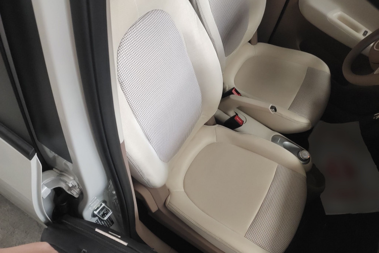 五菱汽车 宏光MINIEV 2025款 四门版 进阶款局部细节41