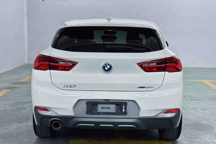 宝马X2(进口) 2019款 sDrive20i M越野套装 国VI车身外观6005