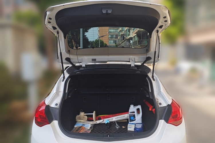 别克 英朗 2013款 XT 1.6L 自动时尚版局部细节23