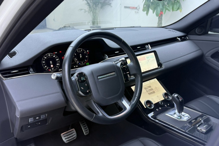 路虎 揽胜极光 2020款 249PS R-DYNAMIC SE 运动科技版中控内饰7001