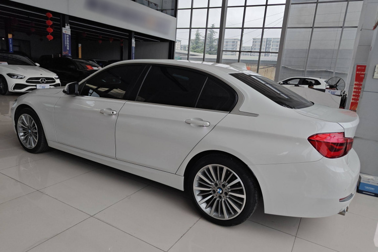 宝马3系 2019款 320Li 时尚型车身外观6005