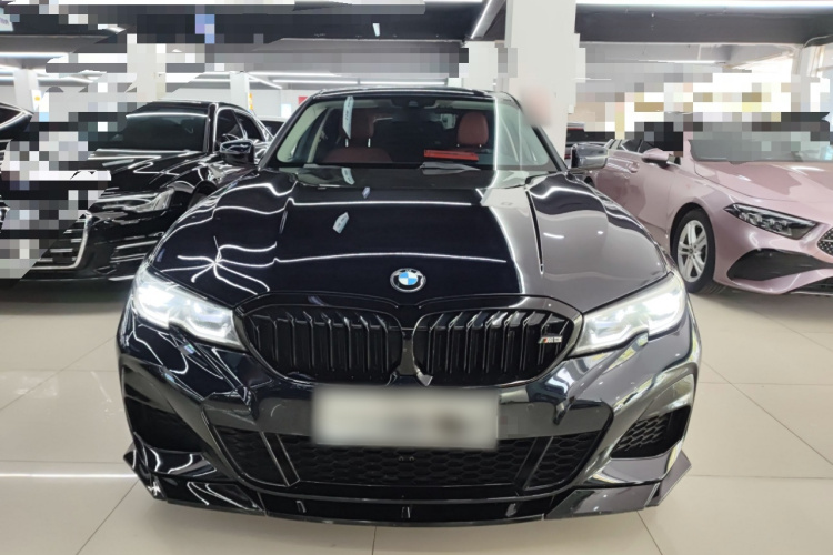 宝马3系 2022款 改款 325i M运动套装车身外观2