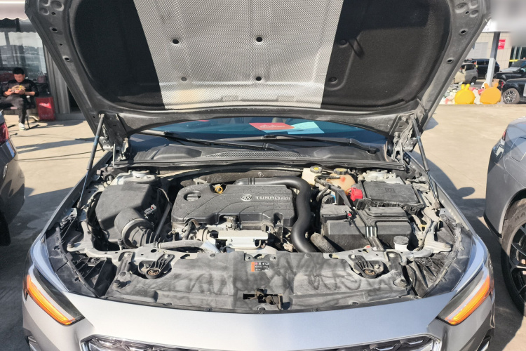 别克 君威 2023款 552T 智享型机舱底盘24