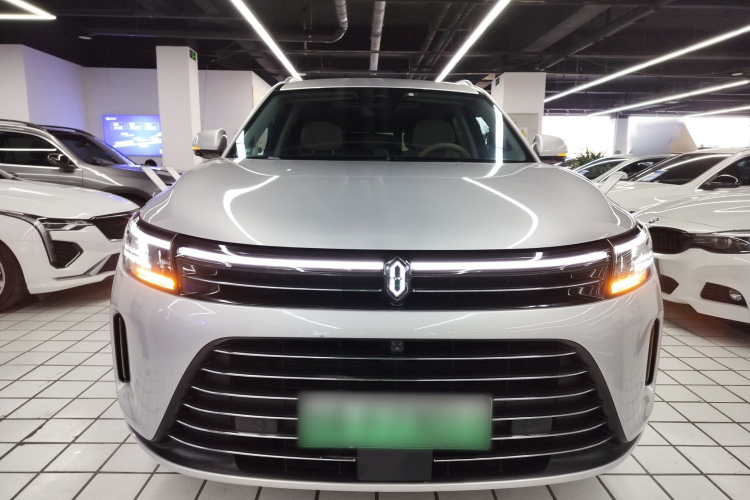 鸿蒙智行 问界M7 2024款 1.5T 后驱Plus版 5座车身外观2