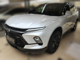 雪佛兰 开拓者 2023款 轻混 650T RS Twin-Clutch四驱 白夜版