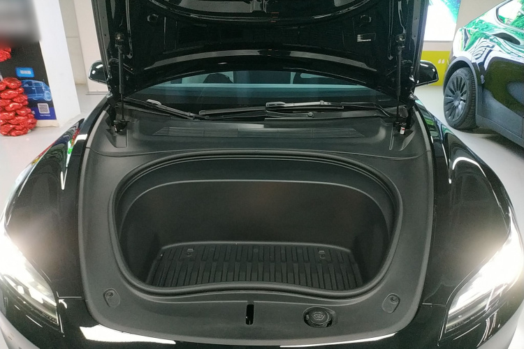 特斯拉 Model 3 2023款 后轮驱动版机舱底盘24