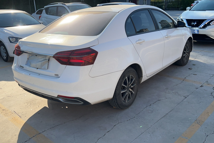 吉利汽车 帝豪 2019款  领军版 1.5L 手动豪华型 国VI车身外观6003