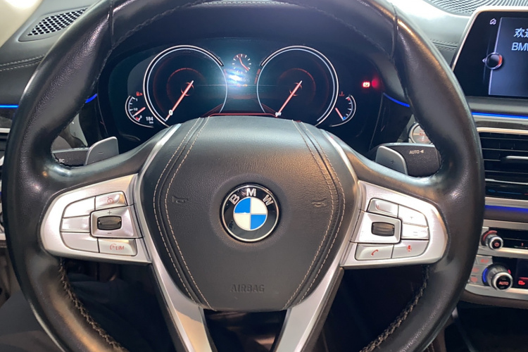 宝马7系 2016款 730Li 豪华型局部细节13