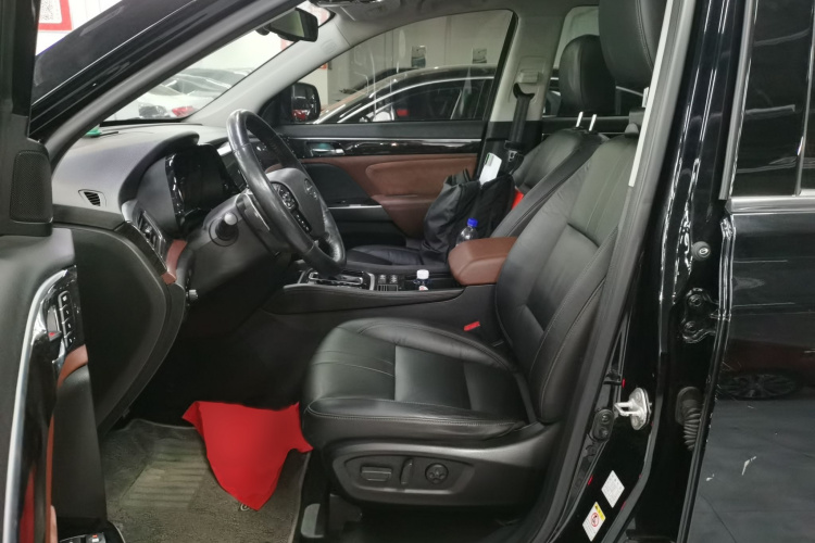 广汽传祺 传祺GS8 2017款 320T 两驱豪华智联版（七座）局部细节19