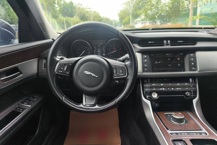 捷豹XFL 2017款 XFL 2.0T 200PS 风华版中控内饰7002