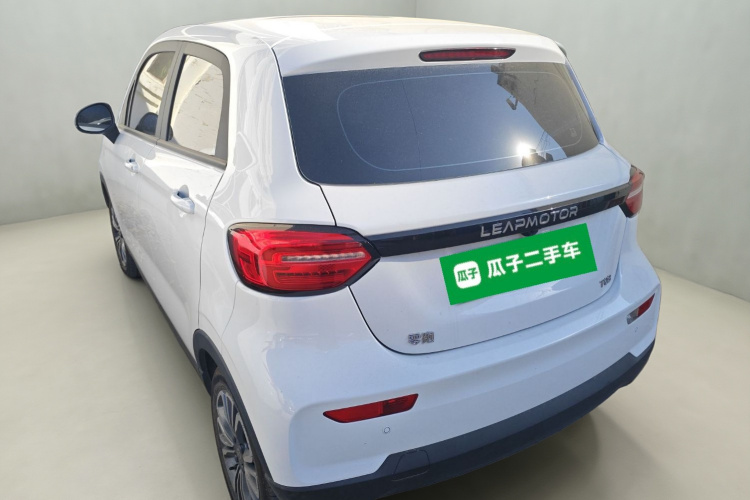 零跑汽车 零跑T03 2024款 310舒享版车身外观5