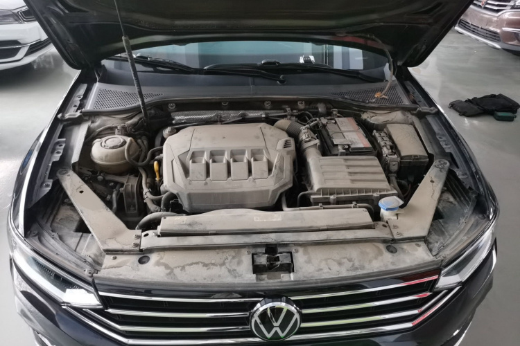 大众 迈腾 2020款 330TSI DSG 领先型机舱底盘24