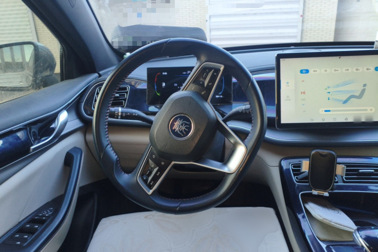 比亚迪 秦PLUS 2023款  冠军版 DM-i 120KM超越型中控内饰13